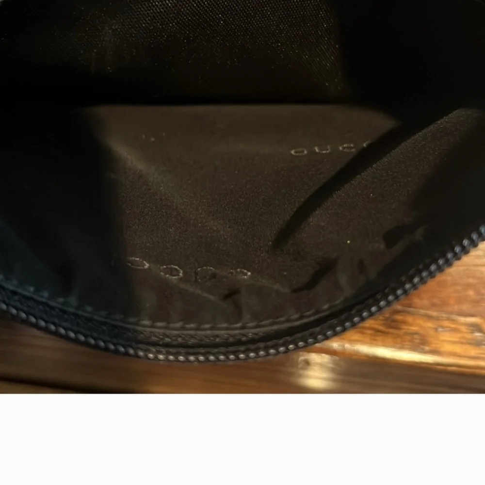 GUCCI Vintage Nylon Hand Bag with Bamboo Handle Black. COA Included - Picture 12 of 13